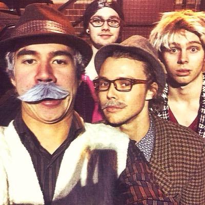 hey you just got a free follow! follow @hellishhemmings and get her noticed by 5sos and help hear reach 1K...she follows back!!