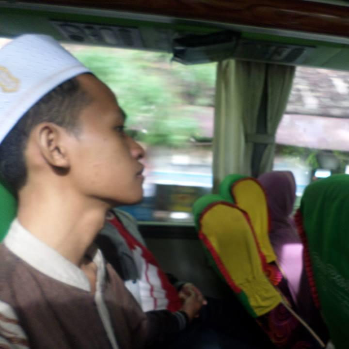 Kebahagiaan dilahirkan dari hati dan pikiran kita