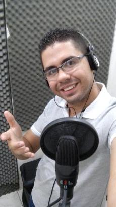 Maestro Larry Dellarres