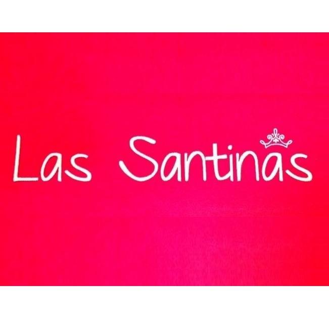 • Showroom • Indumentaria femenina • Vení a conocer nuestro local en la Galería Queen's Village, Belgrano 333, local 12. Galería de Madera - San Isidro.