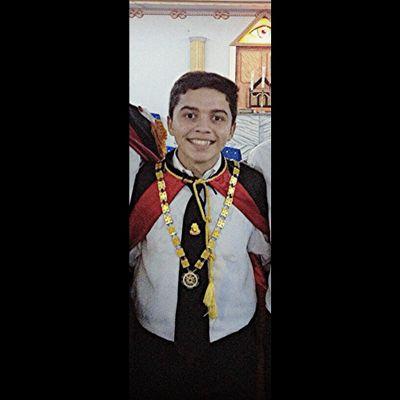 Se a vida é feita de escolhas. Escolha ser feliz o resto é resto •Irmãos DeMolay ♡  •Família ♡ • Deus ♡ •Família maçônica ♡