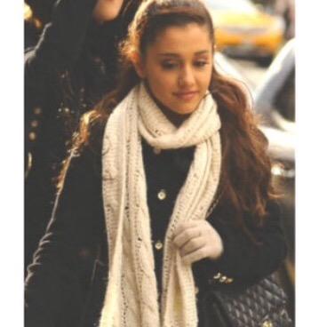 agb ~ 19/10/14 & 01/06/15 ~ Isla&Elle ~ UK Selena, Ariana, Beth and Colleen