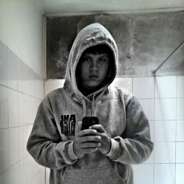 loncito2's profile picture. 