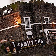 Busy Family Pub and Restaurant based on Whiteness Road, Kingsgate, Broadstairs Kent CT10 3QH. Cliff top sea views and fresh home cooked food.