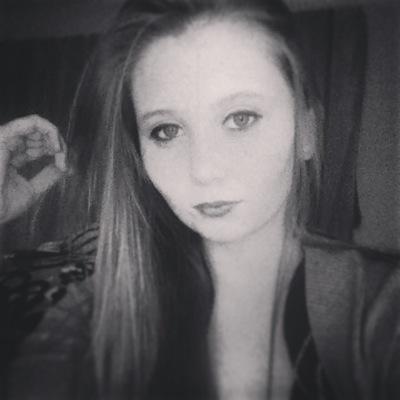 im to do darn nice i have been told , i think im okay with that for sure !!! :) add me in snapchat :) tanishalee19 . love to hear from you.