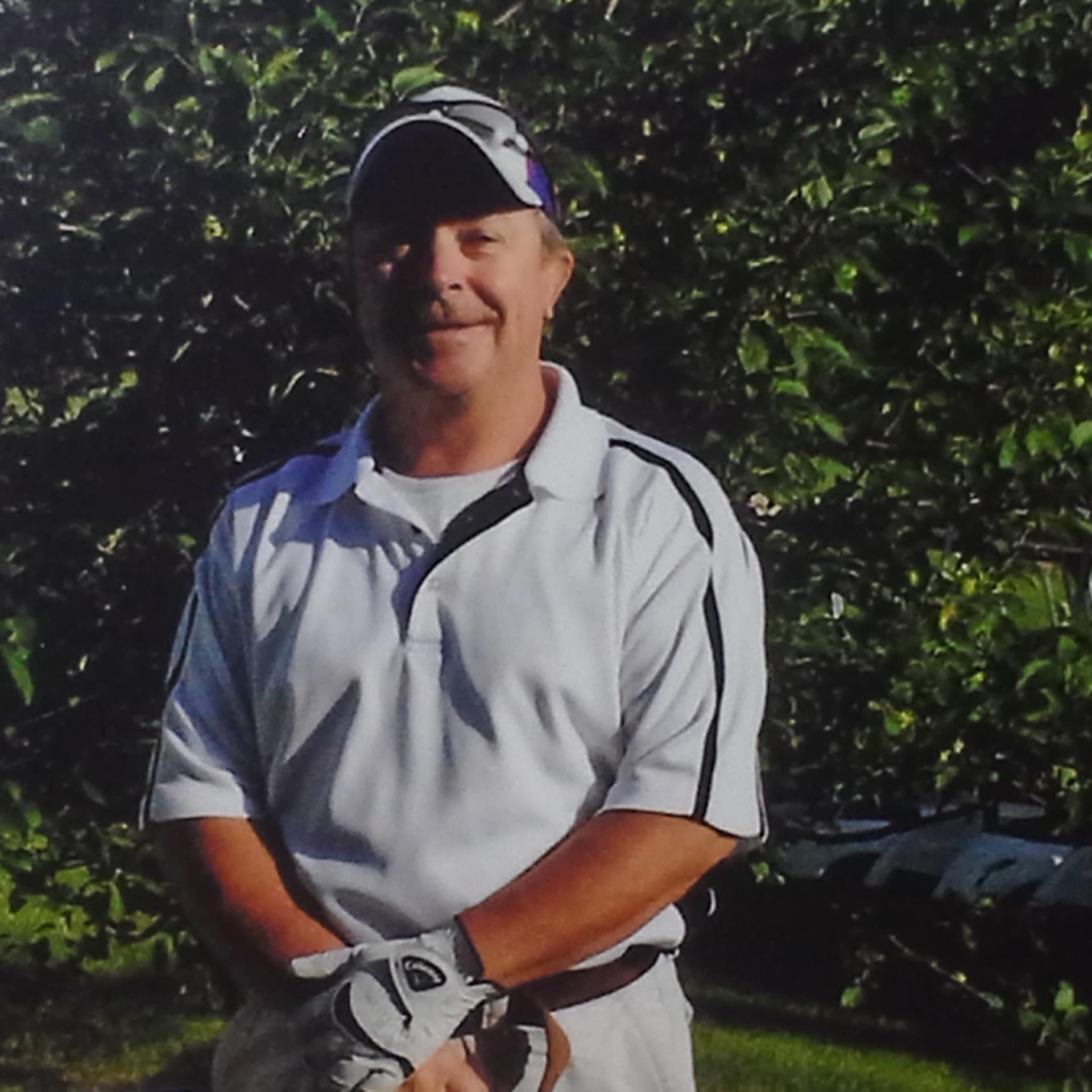 Father of 3 great kids. Retired union carpenter. Golf/sports enthusiast. Furniture maker. #Sawdustismanglitter