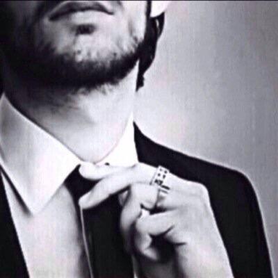 لن آبيع هيبة الصمت بعذب الكلام ''أغرد بما يروق لي يستهويني كل ماهو جميل آرفض القيود خُلقت حراً • #القصيم#