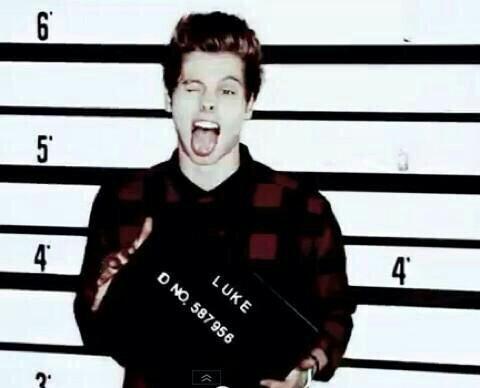 aidems2002's profile picture. We too young for stress!! :) live love life!