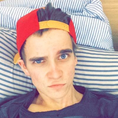 mrsjoesugg4270's profile picture. joe sugg is love, joe sugg is life.