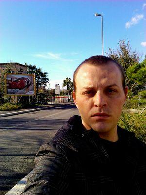 demonecurvasud's profile picture. 