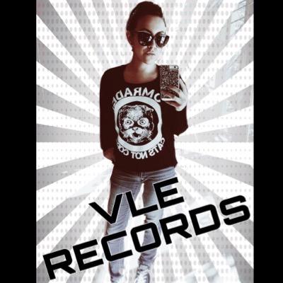 Host of #TheAntiPopPunkShow VLE Records, The New Home To Skate Punk & Rock n Roll