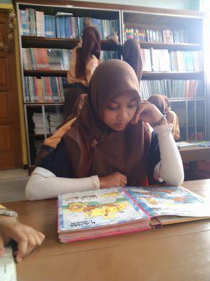 Lutfi imellia sari||jhs1plg||grade9||follow me||thanks