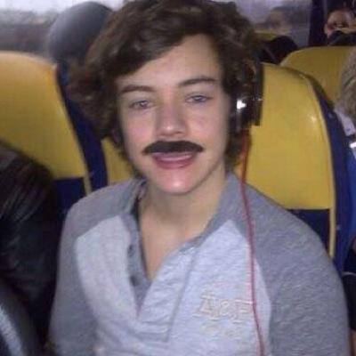 louisfondouis's profile picture. ☼ hii love! mind following @leedsprince ? ask for a fb :) have a lovely day ☼