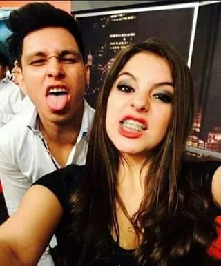 super fan de @melyobregon_ y de @_snuppy08 son dos perdonas muy importants paramy y mucha jente los,amo mucho #meloopy ♡