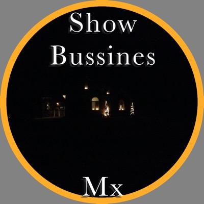 Mostrando a los famosos y no tan famosos, fotos unicas tomadas en el momento exacto. Showbussinesmexico@gmail.com