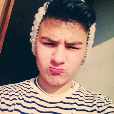 Axel_Jeza's profile picture. Hola, Soy Axel ✌️
Facebook Axel Zavala Diversion Total. ❤️