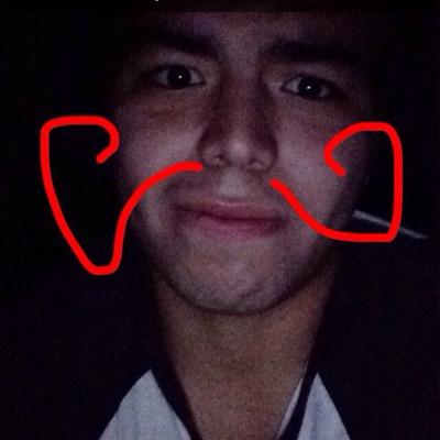 Single-soccer life⚽️- like to go to the beach☀️- laccrosse- wrestleing-like to paty