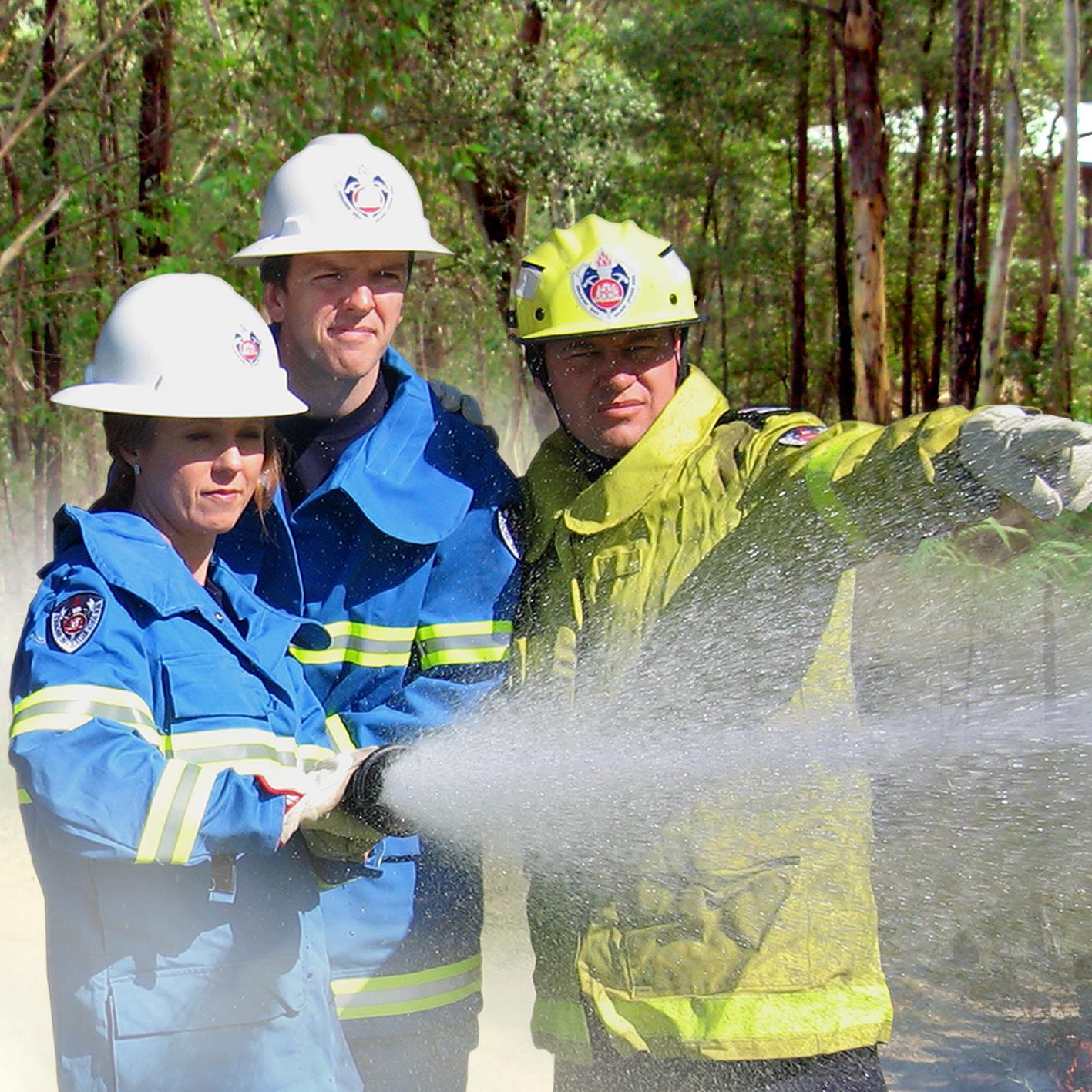 A CFU is a team of local residents living in urban areas close to bushland who are supported by FRNSW to enhance their safety and resilience to bushfires.