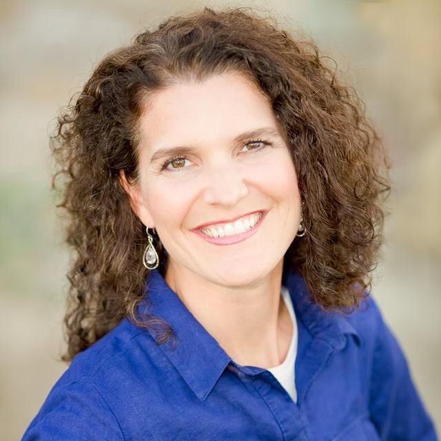 OurEOExperience's profile picture. essential oil guru. lover of nature. personal development junkie. people tell me I am kind, optimistic, and passionate.