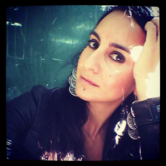 artistic, fun-loving, foodie, intellectual, liberal animal!