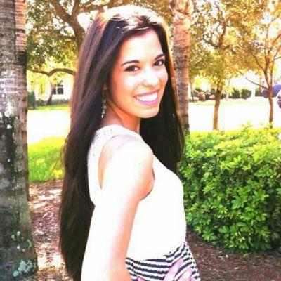 msjessicacolon's profile picture. Jesus lover, Wife, Mama, Nurse ✨