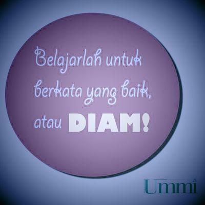 umi_azkha's profile picture. 