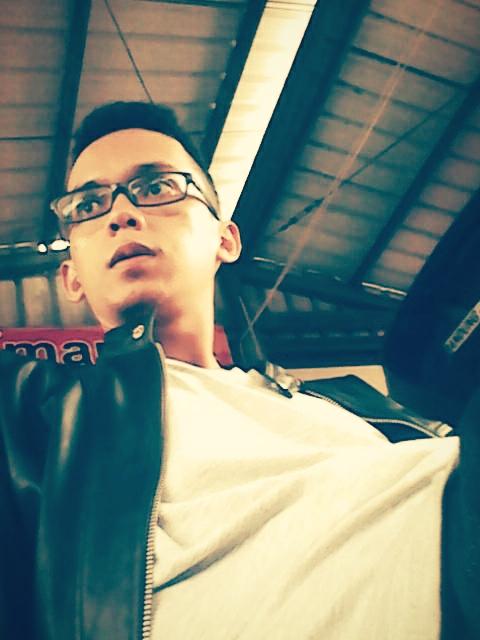 ezzaramlan's profile picture. 