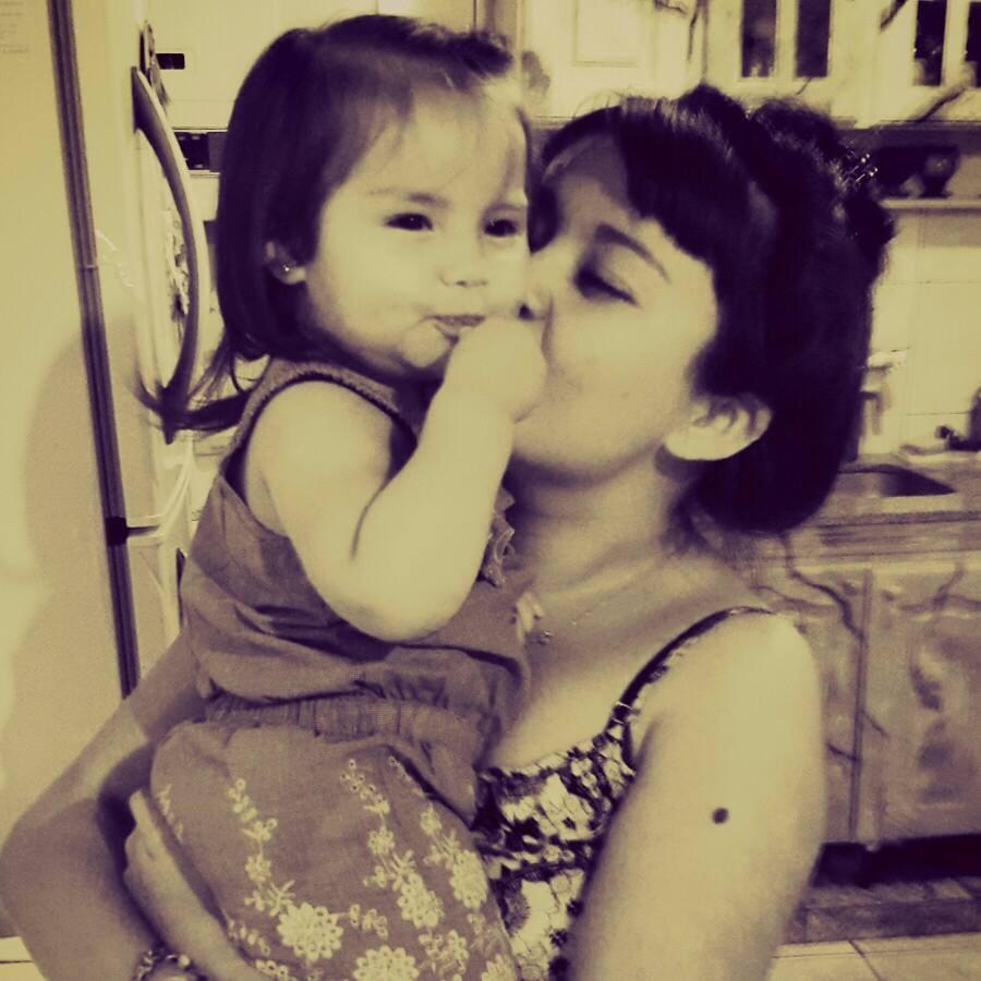 N O T E V A G U S T A R  ♥M I R E L I G I Ó N P A G A N A♥ ✌ ¡SOLO LA MÚSICA PUEDE DARME AMOR! Una canción atrae abrazos cuando más los necesitás ..