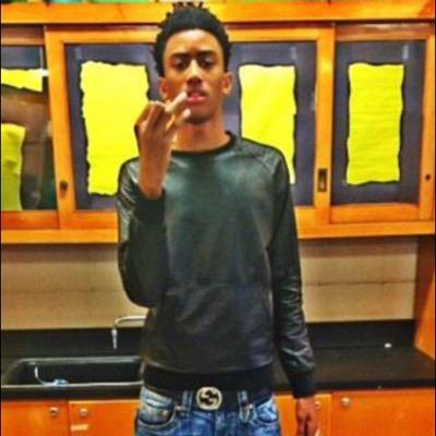 all about my money nigga fuck what you talking new to dis twitter shyt