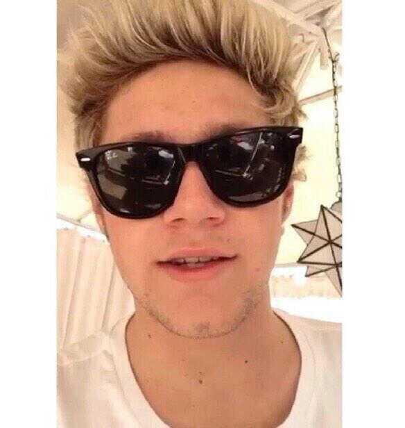 Follow @vingrandestyles bc he gave u a follow at this account