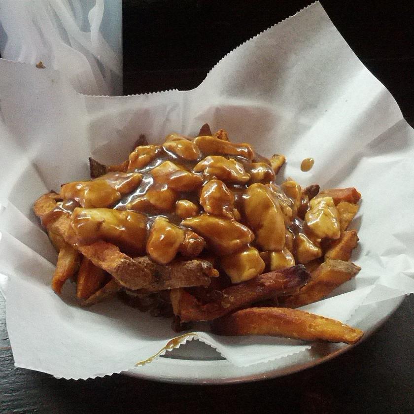 sykopomp's profile picture. (hello *internet*)