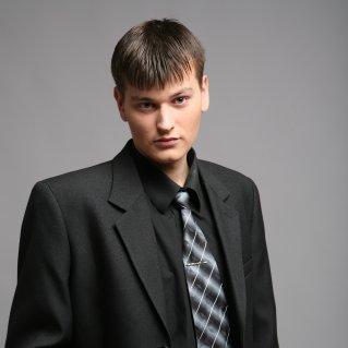 офисный служитель))))