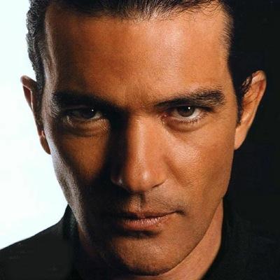father of Four Kids, dating, former model, movie producer {fictional/rp account}