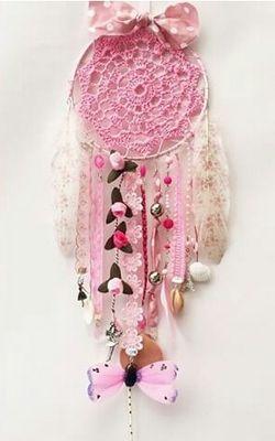 I love my lord, Allah.  I love my parents, I love my brother, I love my life :*
thanks God for everything in my life :)
