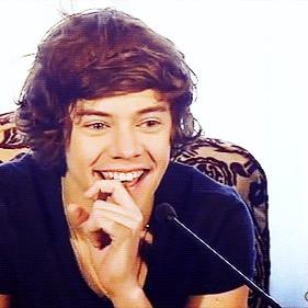 Harry Edward Styles was born on Febuary 1st 1994 at 12:06 am •••••••••••••••••••••••••••••••••••••••••••••••••