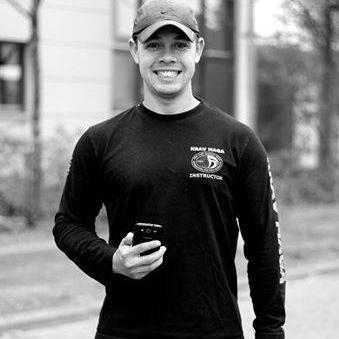 Personal Trainer (conditioning & strength trainer) & IKMF Krav maga instructeur http://t.co/Dh288Dbhs2 http://t.co/x26eIBbdgm