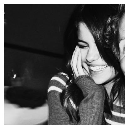 only selena gomez✨
