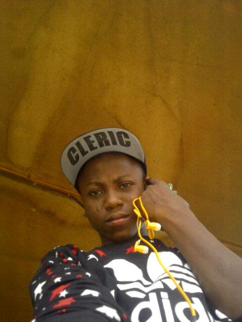 I am very simple handsome smart intelligent nice lovin carin dashin adorable marvelous attactive friendly lovely attitude faithful elegant sensitive responsible