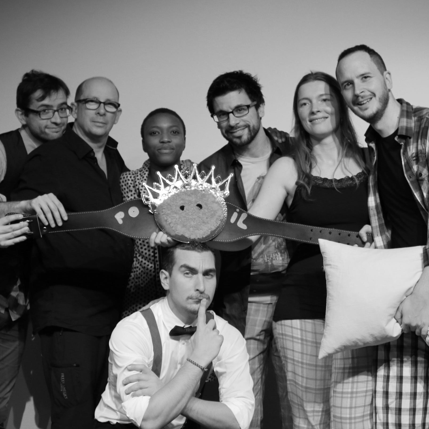 Troupe d'#improvisation #théâtrale (#Theatersport) à #Luxembourg, regroupant des improvisateurs multi-culturels de tous horizons et de tous âges.