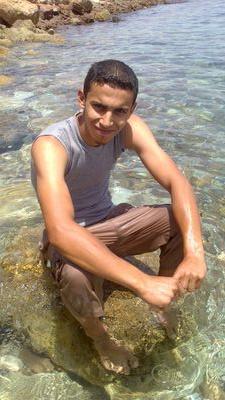 ‏سيمضي كل شيء ولن تقف #الدنيا علي احد 
#هكذا_علمتني_ الحياة