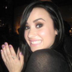 Who is Demi Lovato? She was broken. ♡ She was unbroken. ♡ She was strong. ♡ She's now a warrior. ♡ And I couldn't be even more proud. ♡ ｓｔａｙ ｓｔｒｏｎｇ ｂｅａｕｔｉｆｕｌ. ❤