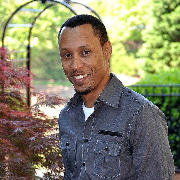 QHolidaySoliant's profile picture. 