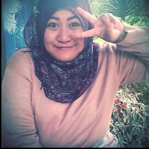 Bsk pas udah wisuda ja bikin bio na:P @olanwibowo :*