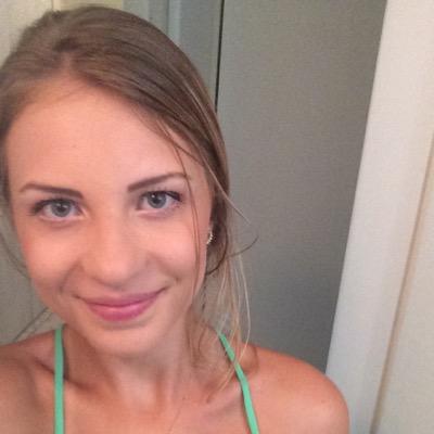 maripetris's profile picture. 