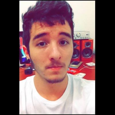 snap: guh4vane
insta: gustavoavane