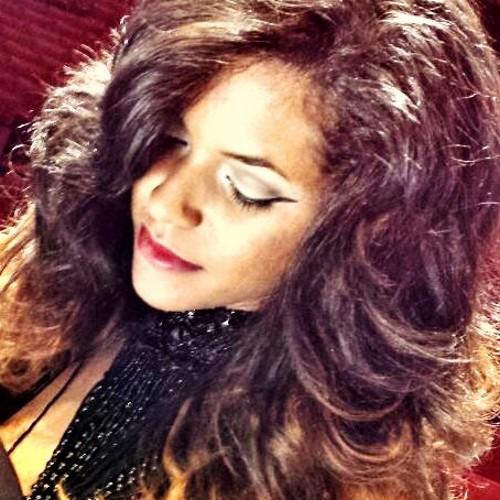 Franxhe291's profile picture. #forever-comelona #Dancer, #shower Singer, #writer #RoyaltyBBD #Psyco, #intec