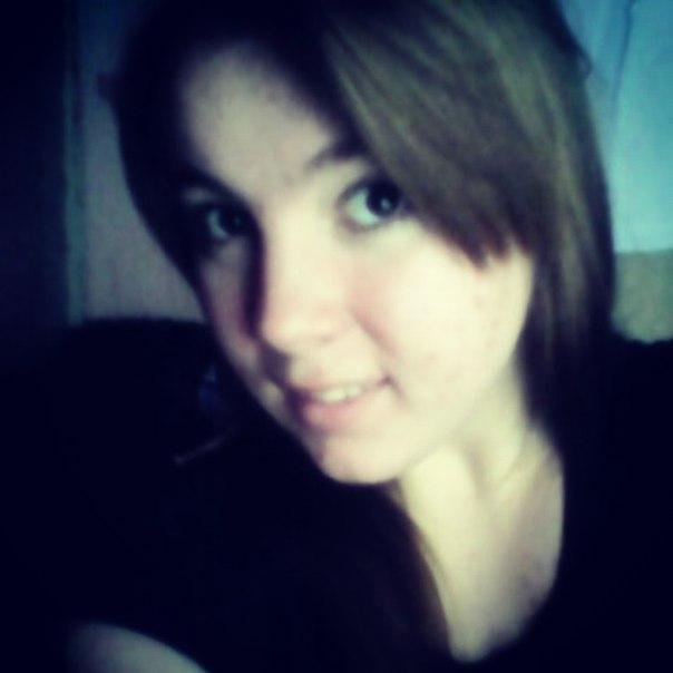 MelniAnna's profile picture. 