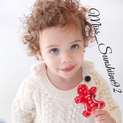 we are a big family!! i support The Little Ava jaymes mclean! she is our beautiful princess❤️ Parents: Aj and Rochelle Mclean❤️