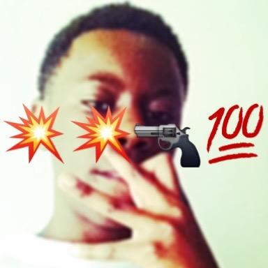 HHEEYY!!! im chillin.... LIVIN life!!!!..