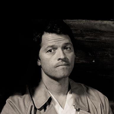 Castiel; the angel that fell from Heaven. I have walked among the humans and found my strength. -SPNRP- -Straight- -Not Looking- -Occasional OOC-